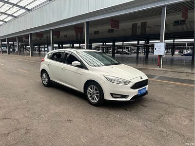 2015 Ford Focus Hatchback 1.6L Automatic Trend, фото 3, лот 11535182