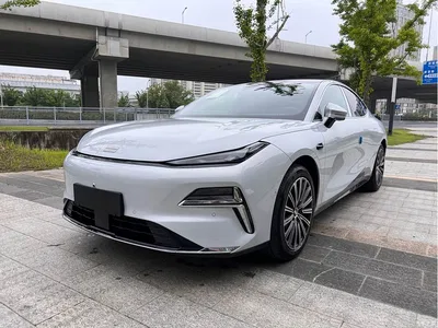 2025 Geely Galaxy Galaxy Xingyao 8 Model 130km EM-i Flagship Edition, фото 1, лот 10835304