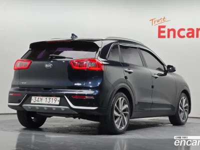 2018 Kia Niro Noblesse, фото 2, лот 10221463