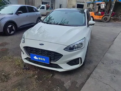 2020 Ford Focus Hatchback EcoBoost 180 Auto Trend Edition, фото 2, лот 10766434