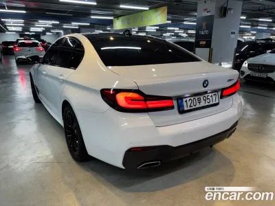 2023 BMW 5-Series 520i M Sport, фото 2, лот 10144668