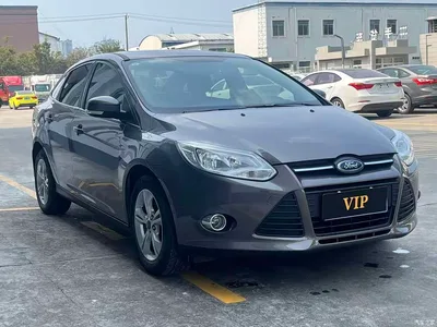 2012 Ford Focus Hatchback 1.6L Manual Trend, фото 2, лот 11220290