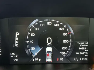 2021 Volvo XC60 T5 AWD Momentum, фото 4, лот 10365736