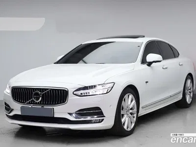 2023 Volvo S60 B5 Ultimate Bright, фото 1, лот 11745211