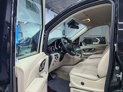 2017 Mercedes-Benz V-Class Model V 260 L Premium Extended Edition, фото 4, лот 10254591