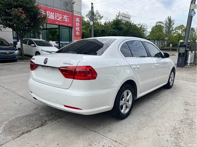 2013 Volkswagen Lavida Facelift Classic 1.6L Automatic Trend, фото 4, лот 10335110