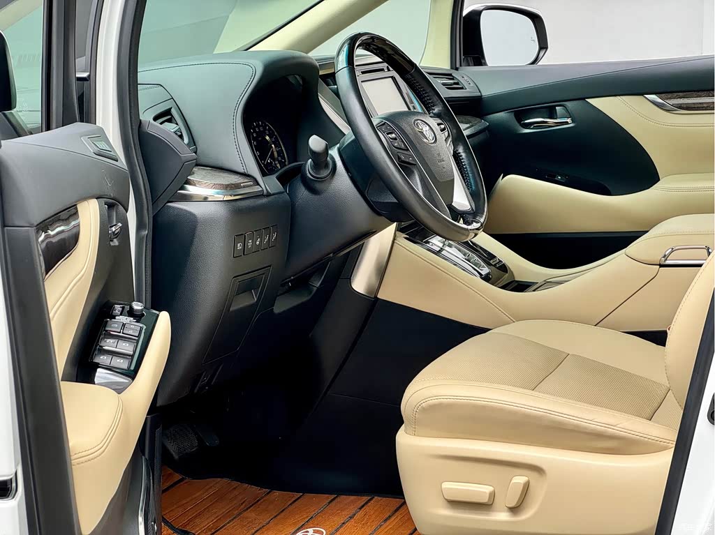2019 Toyota Alphard Hybrid 2.5L Premium Edition, фото 4, лот 11221389