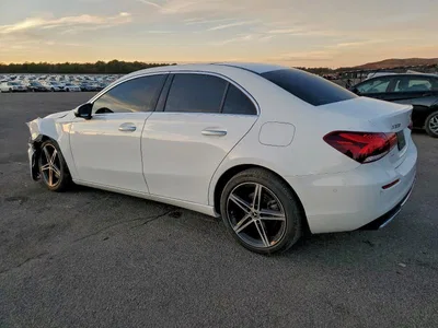 2021 MERCEDES-BENZ A 220, фото 2, лот 10965380