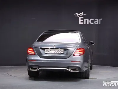 2017 Mercedes-Benz E-Class E300 4MATIC AMG Line, фото 4, лот 10222151