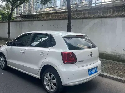 2013 Volkswagen Polo 1.4L Automatic Comfort Edition, фото 4, лот 10401310