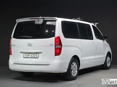 2015 Hyundai Starex 12-Seater Wagon, фото 2, лот 10191744