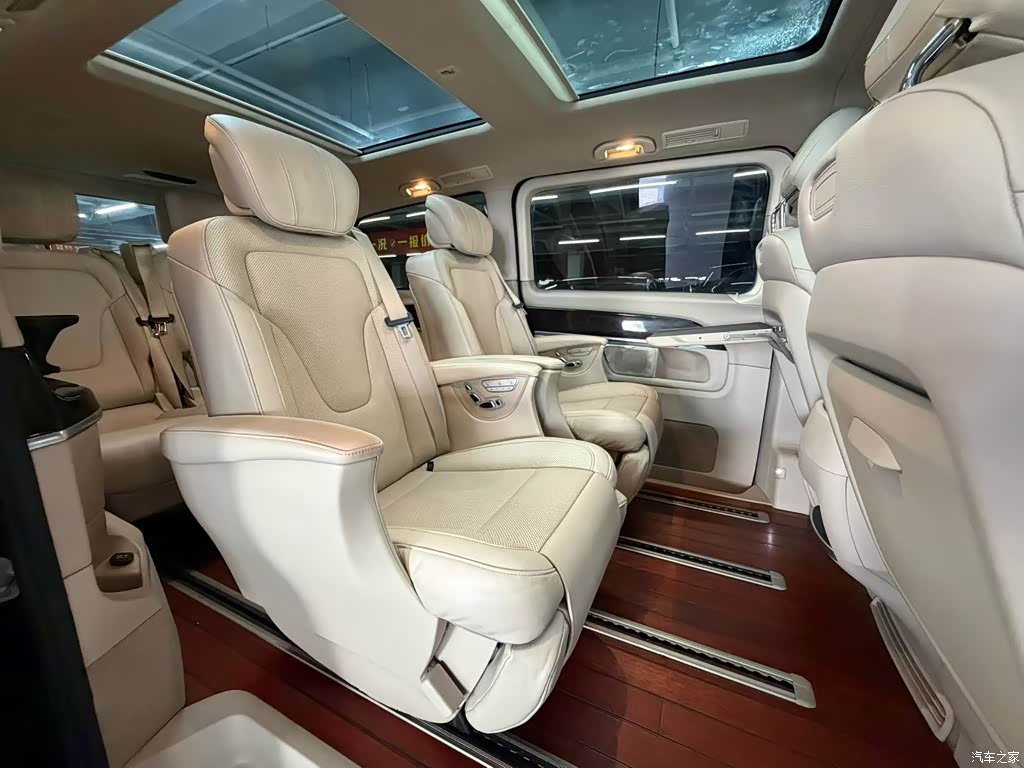 2016 Mercedes-Benz V-Class V 260 Premium Edition, фото 4, лот 11193388
