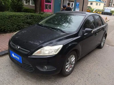 2013 Ford Focus Sedan Classic 1.8L Automatic Base, фото 2, лот 10616359