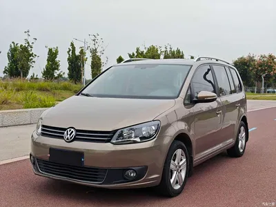 2015 Volkswagen Touran 1.4T DSG Comfort Edition 5-seater, фото 1, лот 11247999