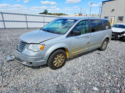 2009 CHRYSLER TOWN & COUNTRY LX, фото 1, лот 10868908