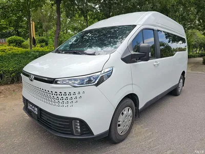 2023 SAIC Maxus Xintu V70 Model 2.0T Elite Edition Automatic Long Wheelbase Medium Roof 6/7-Seater, фото 1, лот 11160855
