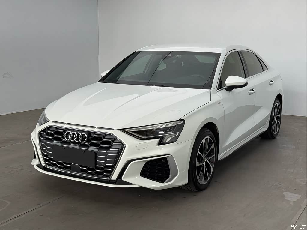 2022 Audi A3 A3L Limousine 35 TFSI Progressive Sport, фото 1, лот 11216614