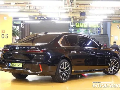 2025 BMW 7-Series 740i xDrive M Sport, фото 2, лот 10143315