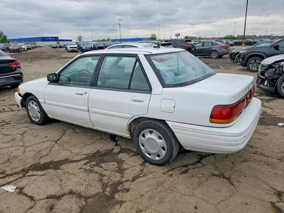 1995 FORD ESCORT LX, фото 2, лот 10984698