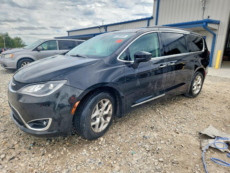 2017 CHRYSLER PACIFICA TOURING L, фото 1, лот 11207775