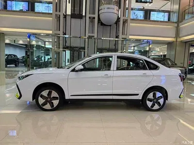 2023 Dongfeng Aeolus Dongfeng Fengshen E70 PRO Changxing Edition, фото 2, лот 11150261