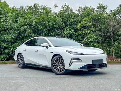 2025 Geely Galaxy Galaxy Xingyao 8 130km EM-P Starship Edition, фото 3, лот 10834660