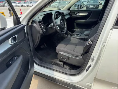 2022 Volvo XC40 Model T4 AWD Smart Drive Fashion Edition, фото 4, лот 10615674