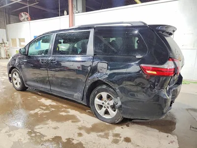 2015 TOYOTA SIENNA LE, фото 2, лот 10543482