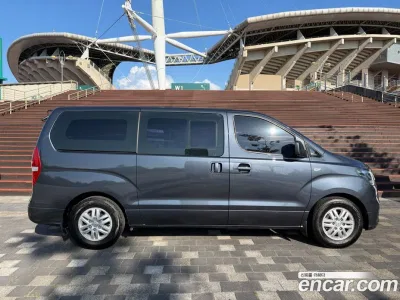 2018 Hyundai Starex Van 5-Seater, фото 4, лот 10160927