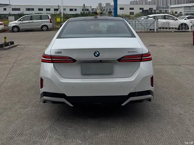 2025 BMW 5 Series 530Li Premium M Sport Package, фото 4, лот 11210951