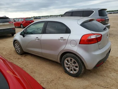 2013 KIA RIO LX, фото 2, лот 10773320