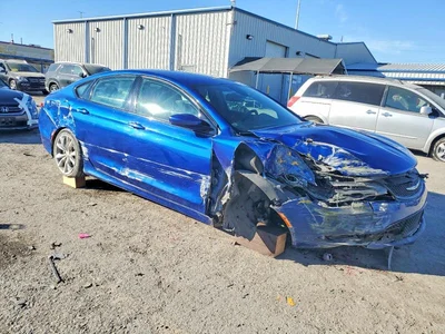2015 CHRYSLER 200 S, фото 4, лот 10869260