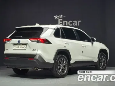2024 Toyota RAV4 2.5 2WD Hybrid XLE, фото 2, лот 10034711