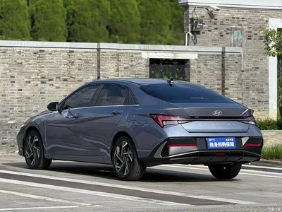 2023 Hyundai Elantra Model 1.5L CVT LUX Premium Edition, фото 3, лот 10369176