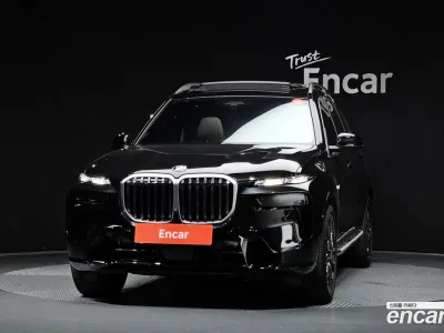 2025 BMW X7 xDrive 40i M Sport 7STR, фото 3, лот 10218050