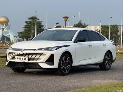 2025 Changan Eado Model Year Facelift 1.5T 500Bar Premium Edition, фото 1, лот 10508171