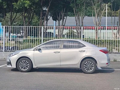 2017 Toyota Corolla 1.2T CVT GL, фото 4, лот 11205542