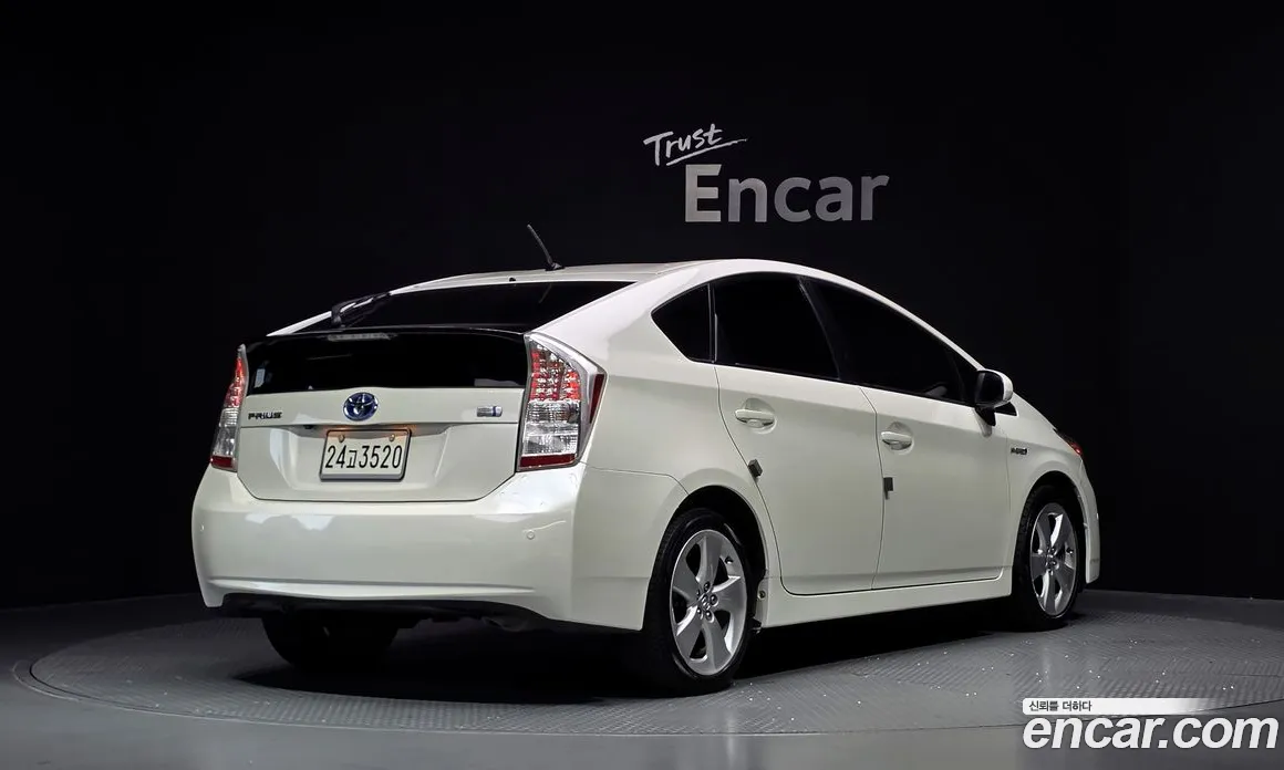 2011 Toyota Prius 1.8, фото 2, лот 11210732