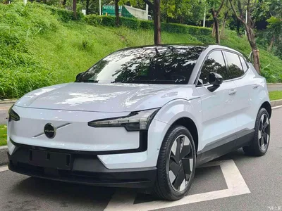 2025 Volvo EX30 RWD Long Range Ultra, фото 1, лот 10350804
