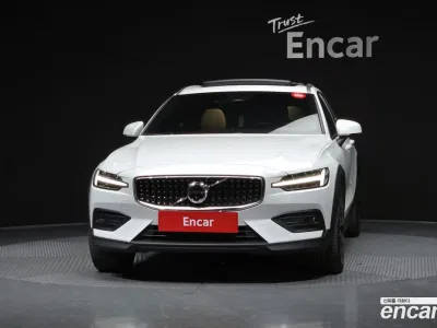 2023 Volvo V60 B5 Ultimate AWD, фото 3, лот 10123276