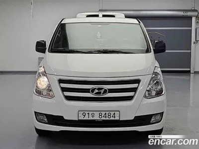 2017 Hyundai Starex Refrigerated car, фото 3, лот 10933250
