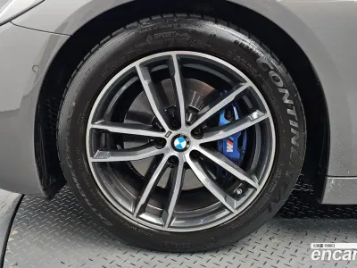 2022 BMW 5-Series 520i M Sport, фото 3, лот 10050819