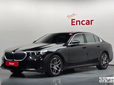 2024 BMW 5-Series 530i xDrive, фото 1, лот 10215296