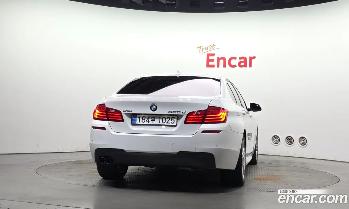 2016 BMW 5-Series 520d xDrive M Aero Dynamic, фото 4, лот 10567346
