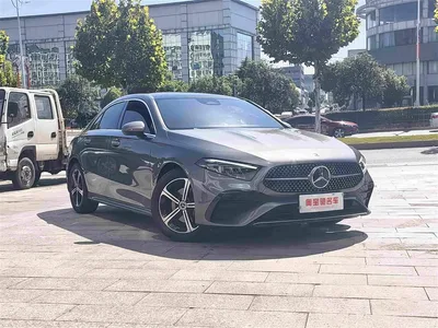 2025 Mercedes-Benz A-Class A 200 L Fashion Edition, фото 3, лот 11568712