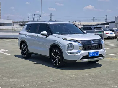 2023 Mitsubishi Outlander 1.5T CVT AWD Premium Edition 5-seater, фото 3, лот 10340364