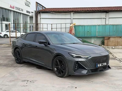 2023 Changan UNI-V 1.5T Luxury Edition, фото 3, лот 10899917
