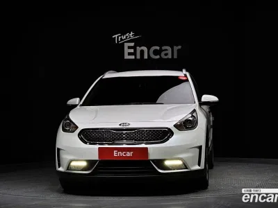 2017 Kia Niro Prestige, фото 2, лот 10081590