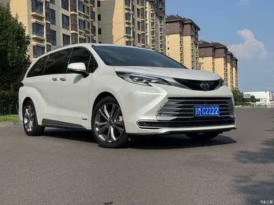 2023 Toyota Sienna 2.5L Hybrid Platinum Edition, фото 3, лот 10293928