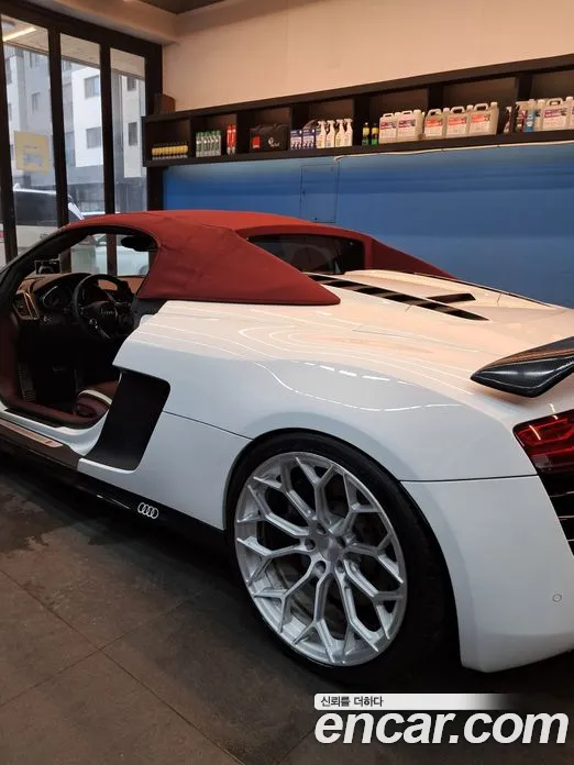 2015 Audi R8 5.2 V10 Spyder, фото 2, лот 10135528